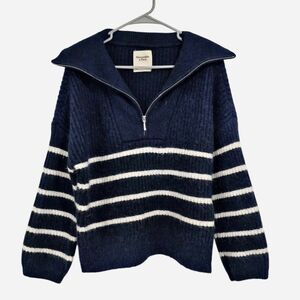 Abercrombie & Fitch Dark Blue Knit Sweater
